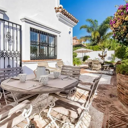 Villa Andalusian Style With Private Pool & Jacuzzi