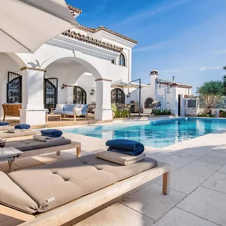 Andalusian Style With Private Pool & Jacuzzi Villa *