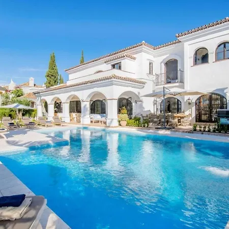 Andalusian Style With Private Pool & Jacuzzi Villa Marbella